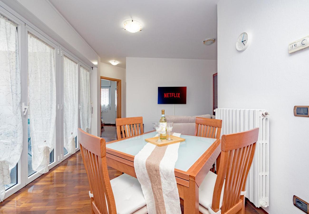Ferienwohnung Arcimboldi'S Terrace & Private Parking Mailand Exterior foto